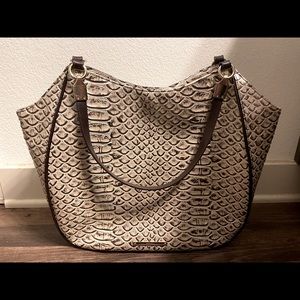 Authentic Brahmin Handbag. In very good condition. I just don’t use it enough.